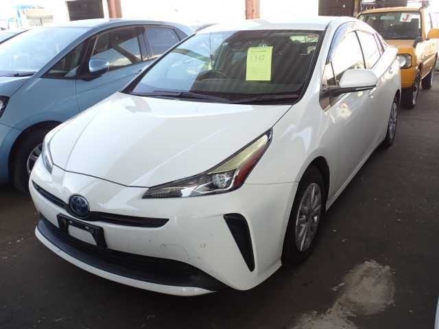 TOYOTA PRIUS 2021