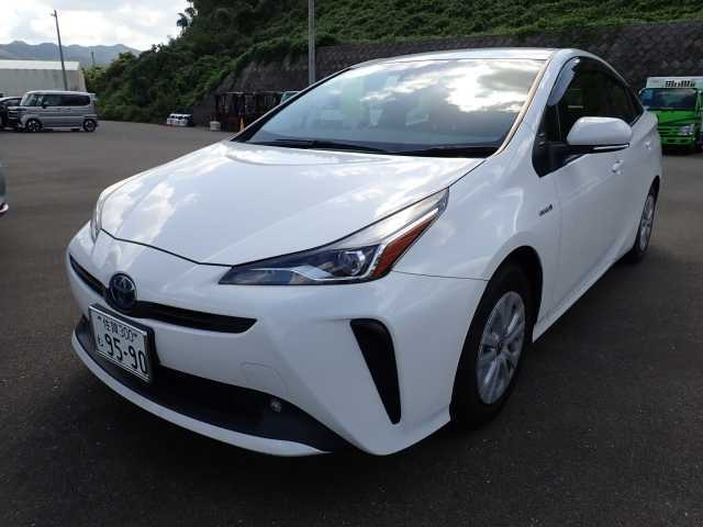 TOYOTA PRIUS 2019