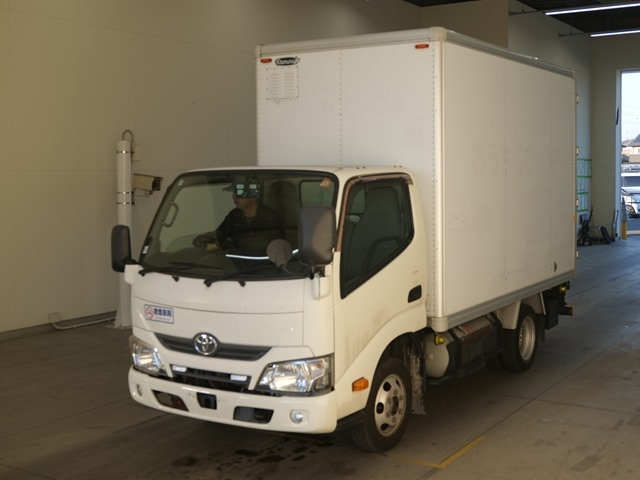 TOYOTA DYNA