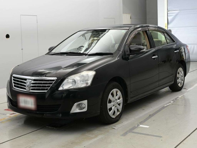 TOYOTA PREMIO 2013