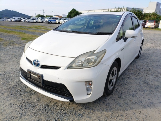 TOYOTA PRIUS 2013