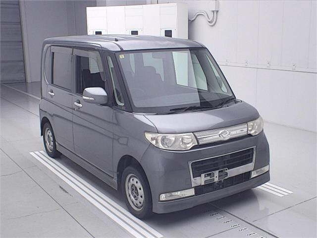 DAIHATSU TANTO 2010
