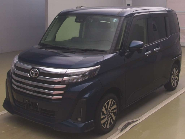 TOYOTA TANK 2022