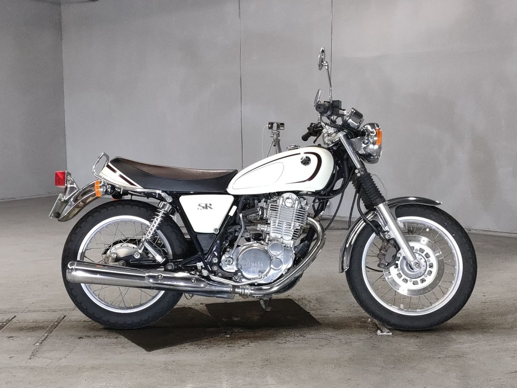 Yamaha SR 400