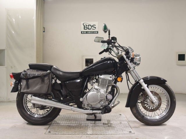 Suzuki GZ250